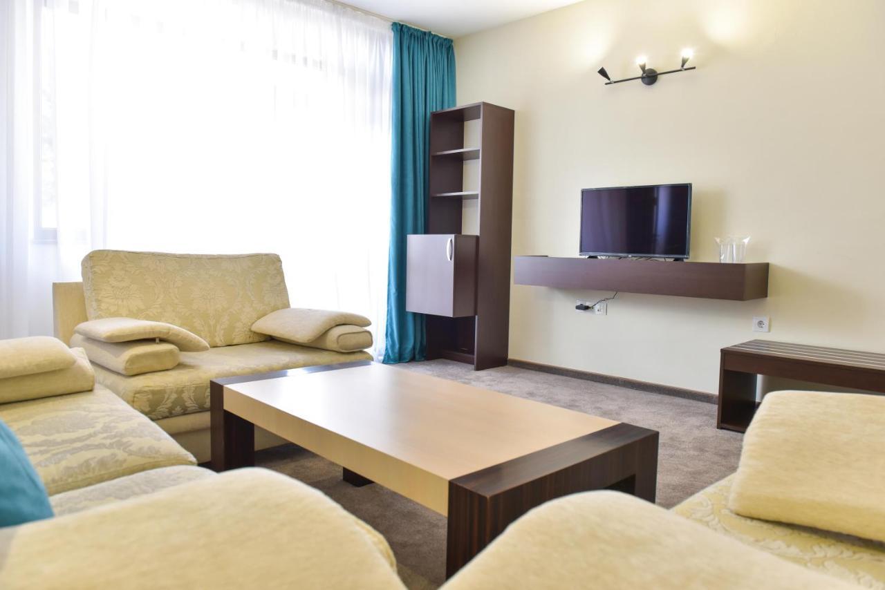 Family The View & Otel 3*