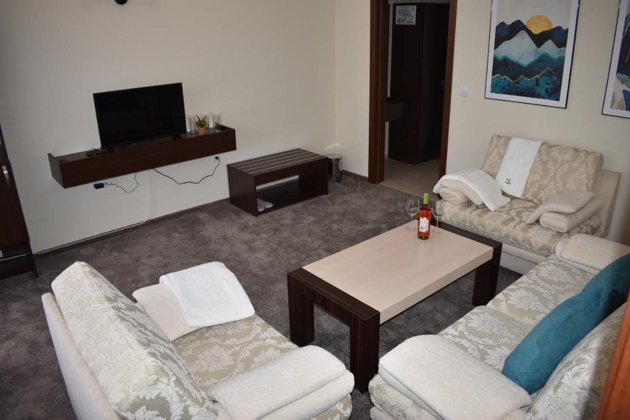 Otel Family The View & Tsigov Chark