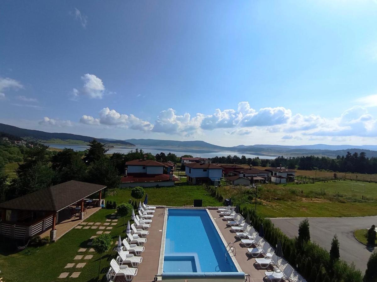 Family The View & Otel Tsigov Chark